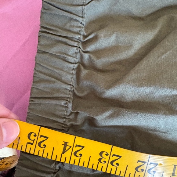 Reitmans Olive Green Petite Cargo Pants - Picture 6 of 6
